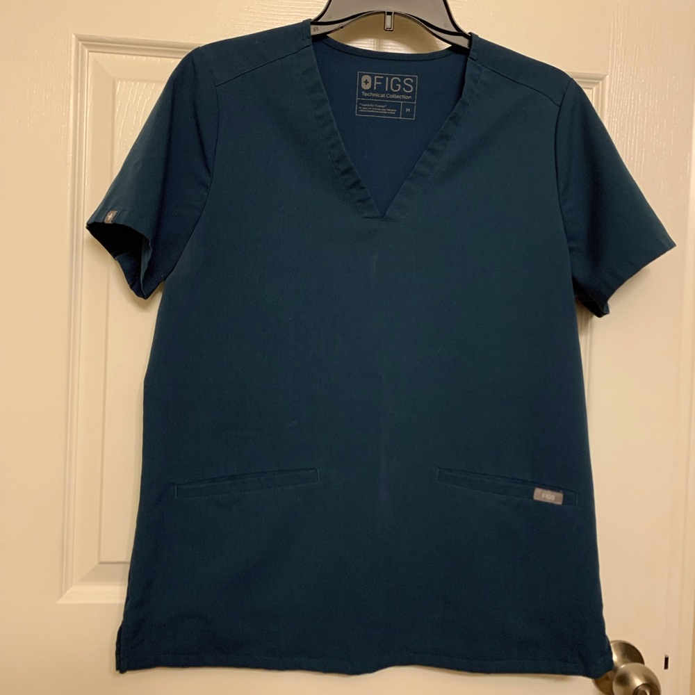 FIGS Casma Caribbean Blue 3 Pocket Scrub Top